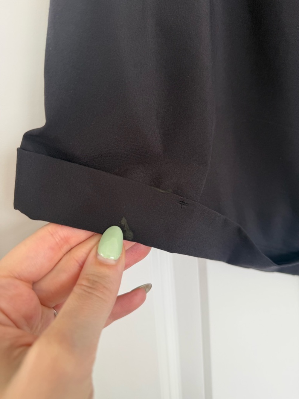 LULULEMON | Black Drawstring Athletic Shorts - size 12 - Picture 11 of 11